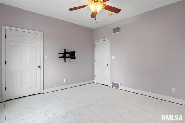 $256,000 | 6716 Tower Heights Road, Virden, IL 62690