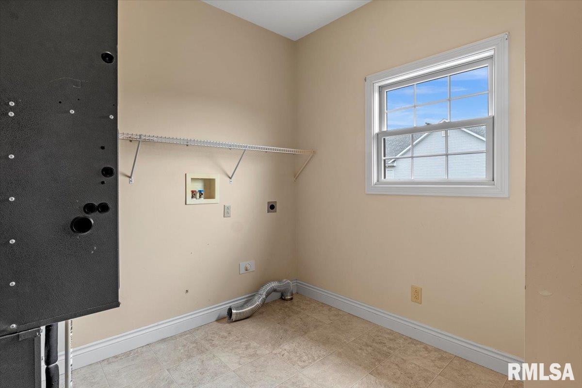 6716 Tower Heights Road Virden, IL 62690 - Photo 33 of 38