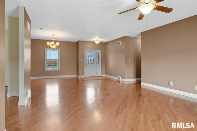 $256,000 | 6716 Tower Heights Road, Virden, IL 62690