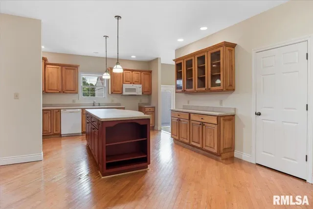 $256,000 | 6716 Tower Heights Road, Virden, IL 62690