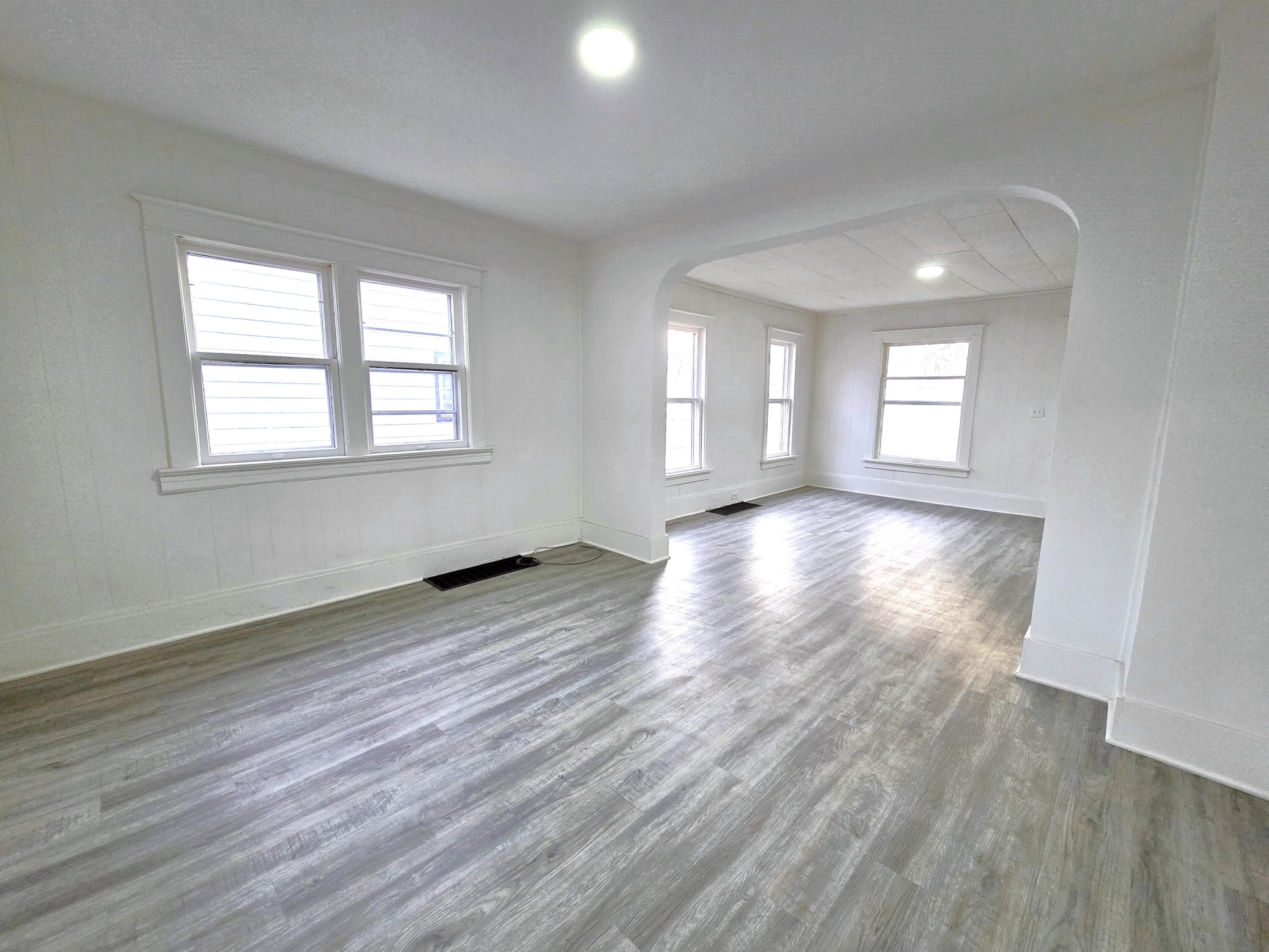 2128 5th Street Muskegon, MI 49444 - Photo 5 of 12 20260304_174450