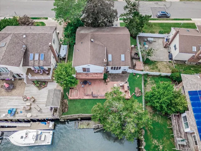 $1,200,000 | 3249 Wolfson Drive, Baldwin, NY 11510