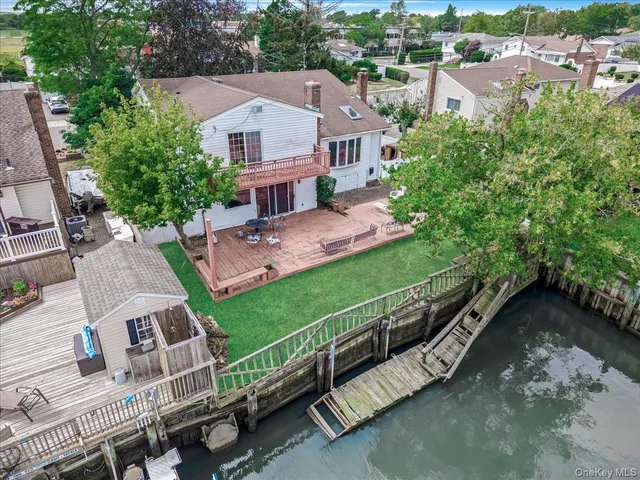 $1,200,000 | 3249 Wolfson Drive, Baldwin, NY 11510