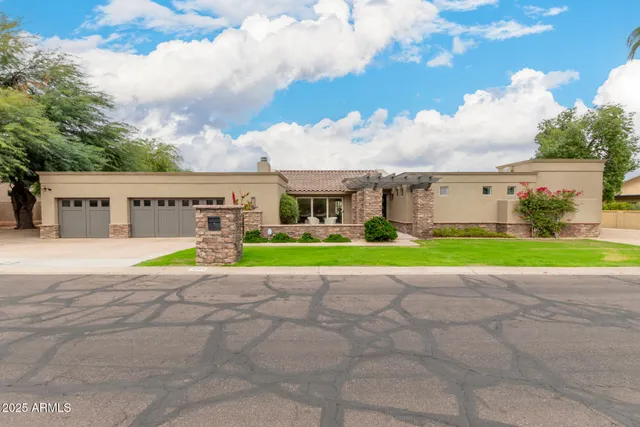 a view of a house with a big yard