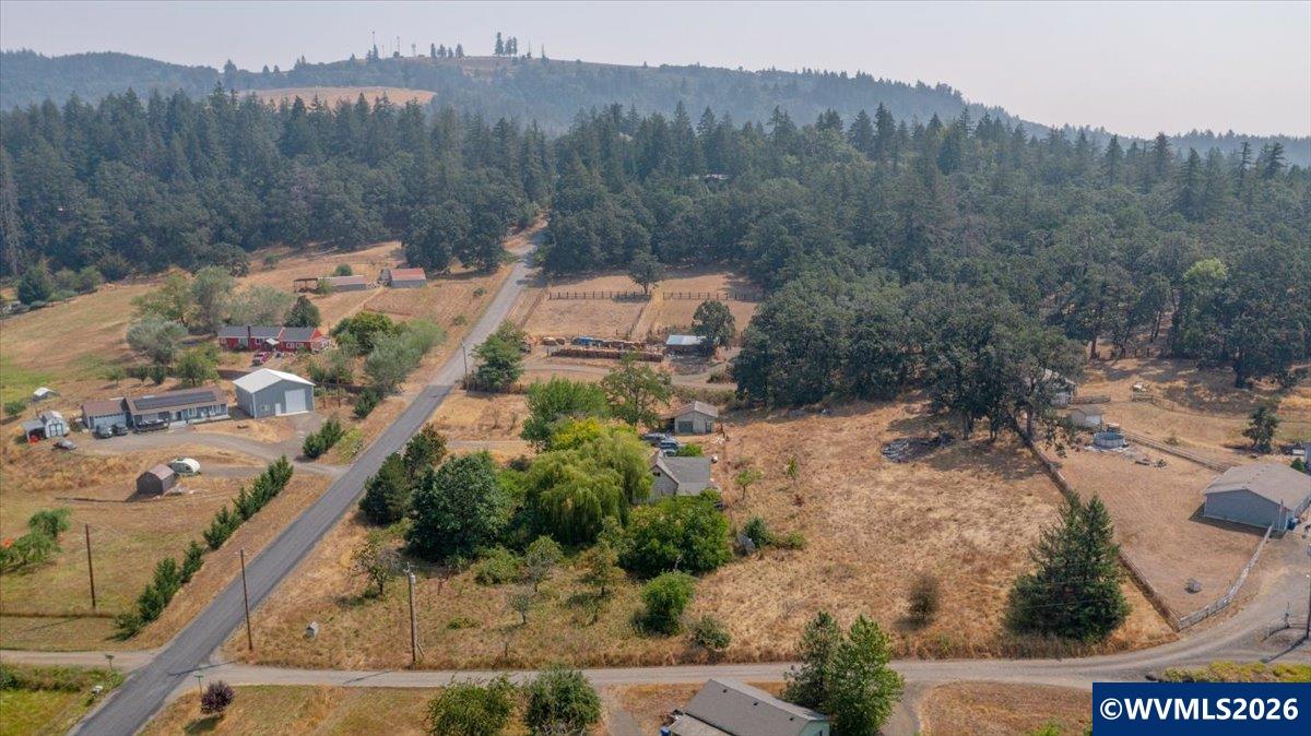 2238 Farmer Road Southeast Jefferson, OR 97352 - Photo 11 of 50 Gallery Image 11