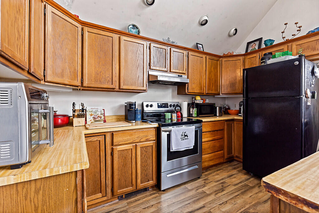 206 Maxcy's Mill Road Windsor, ME 04363 - Photo 22 of 92 30_BP5A0756_DxO_mls