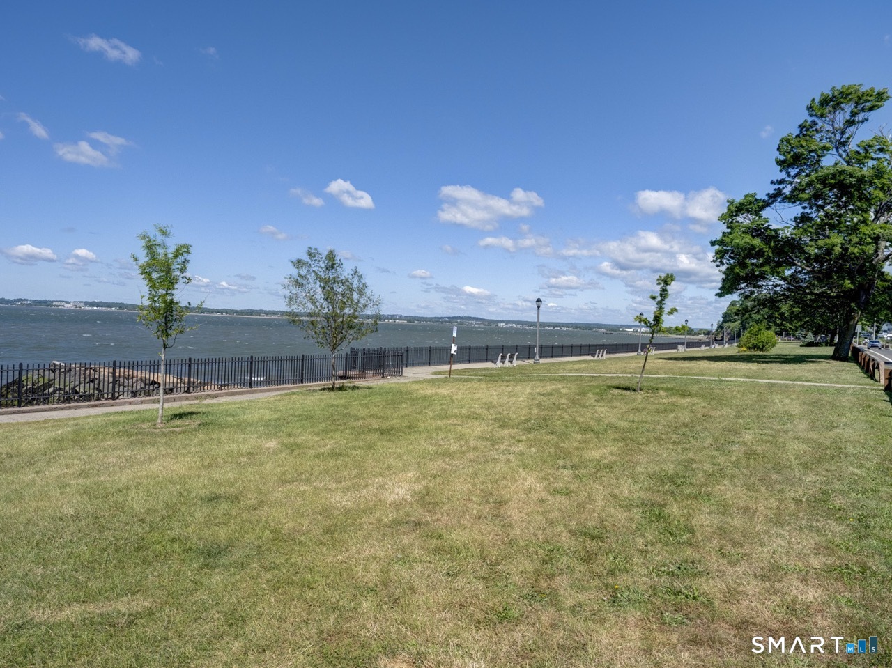 16 Shoreham Road New Haven, CT 06512 - Photo 39 of 40