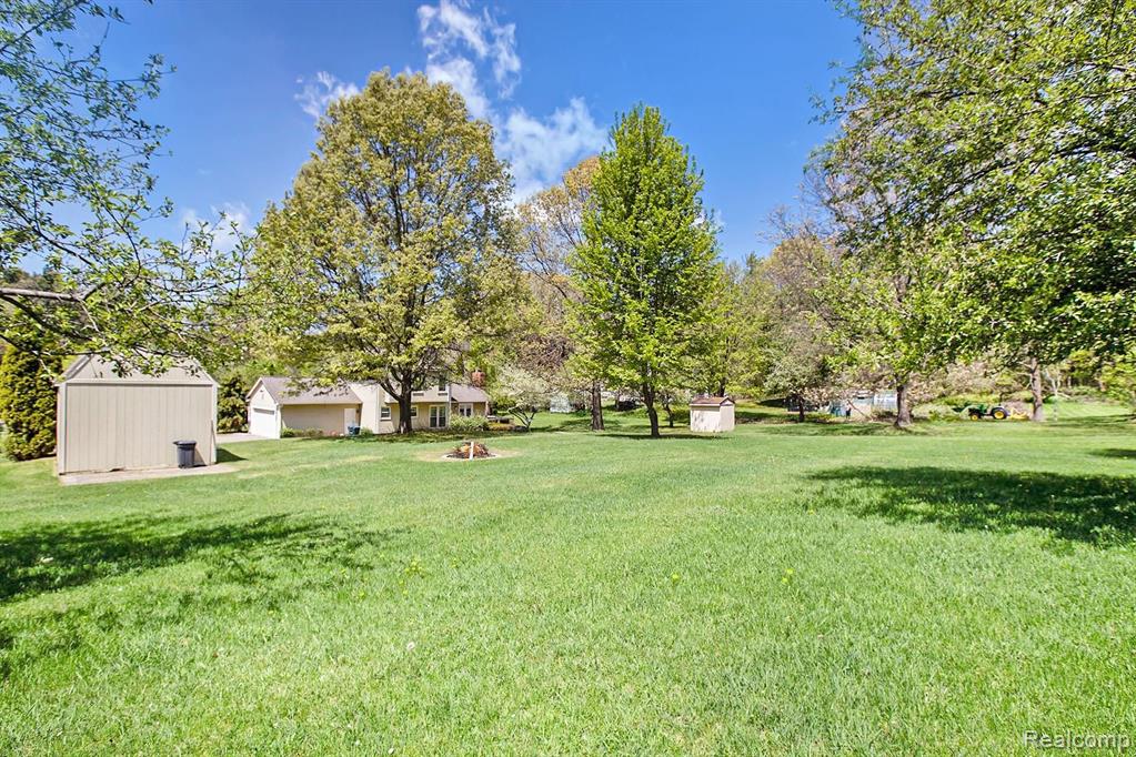 9500 Gibbs Road Clarkston, MI 48348 - Photo 27 of 30
