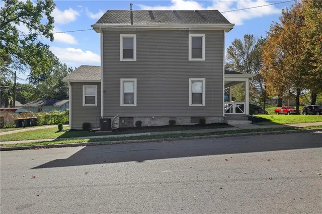 $199,000 | 701 Elmwood Avenue, Kansas City, MO 64124