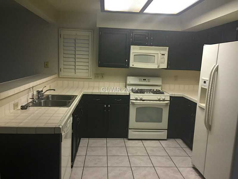 2147 Running River Road Henderson, NV 89074 - Photo 9 of 11 Kitchen.