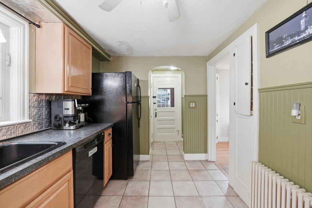 154 Barnard Road Worcester, MA 01605 - Photo 16 of 29