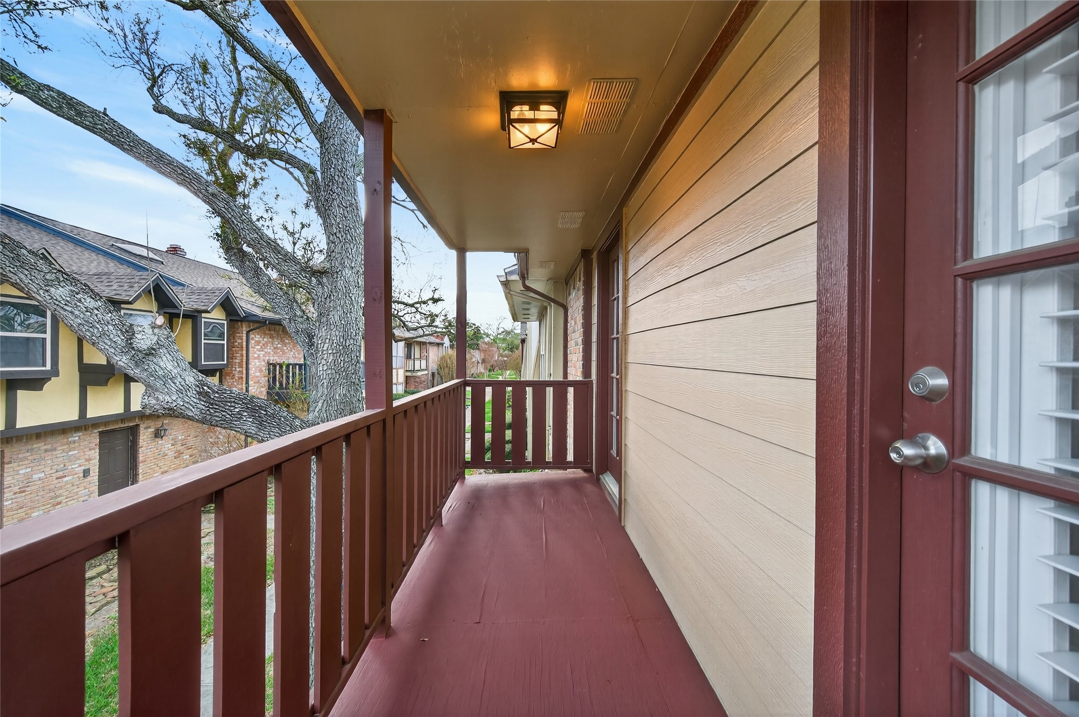 14724 Perthshire Road, Unit F Houston, TX 77079 - Photo 30 of 33 Gallery Image 30