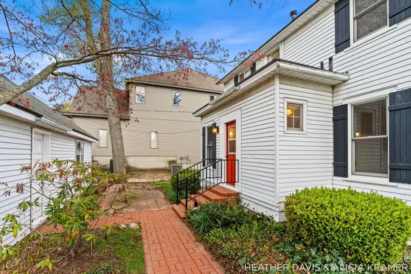 $1,300,000 | 1755 South Shore Drive, Holland, MI 49423