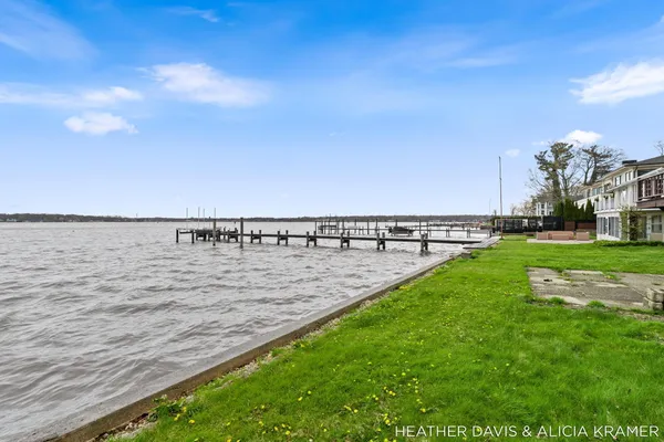 $1,300,000 | 1755 South Shore Drive, Holland, MI 49423