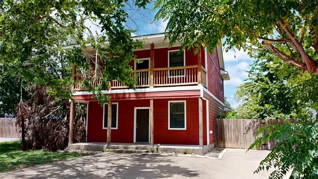 a front view of house with yard