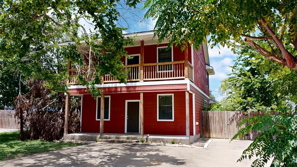 a front view of house with yard