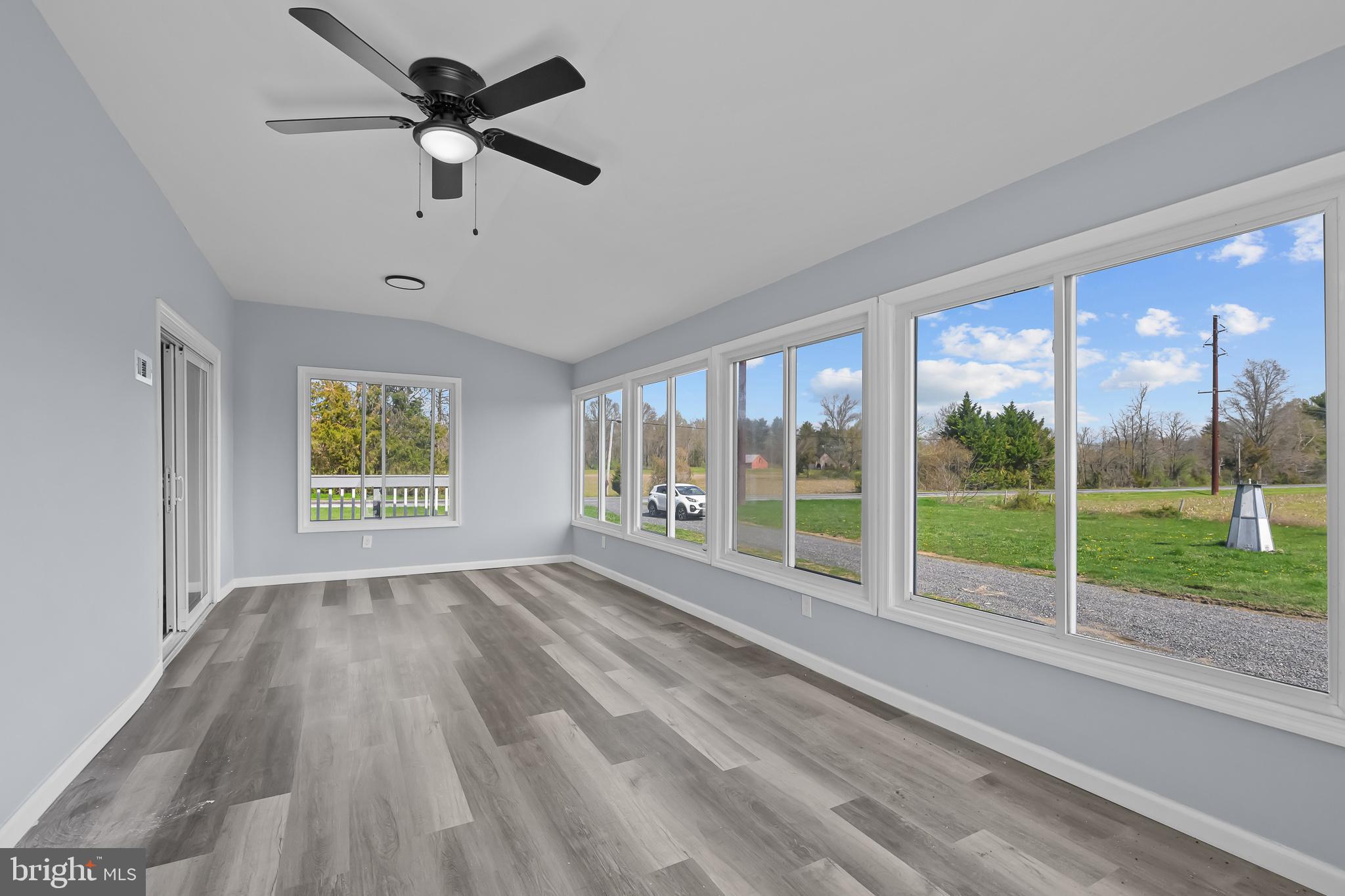 54 East Lake Road Pilesgrove, NJ 08098 - Photo 12 of 28