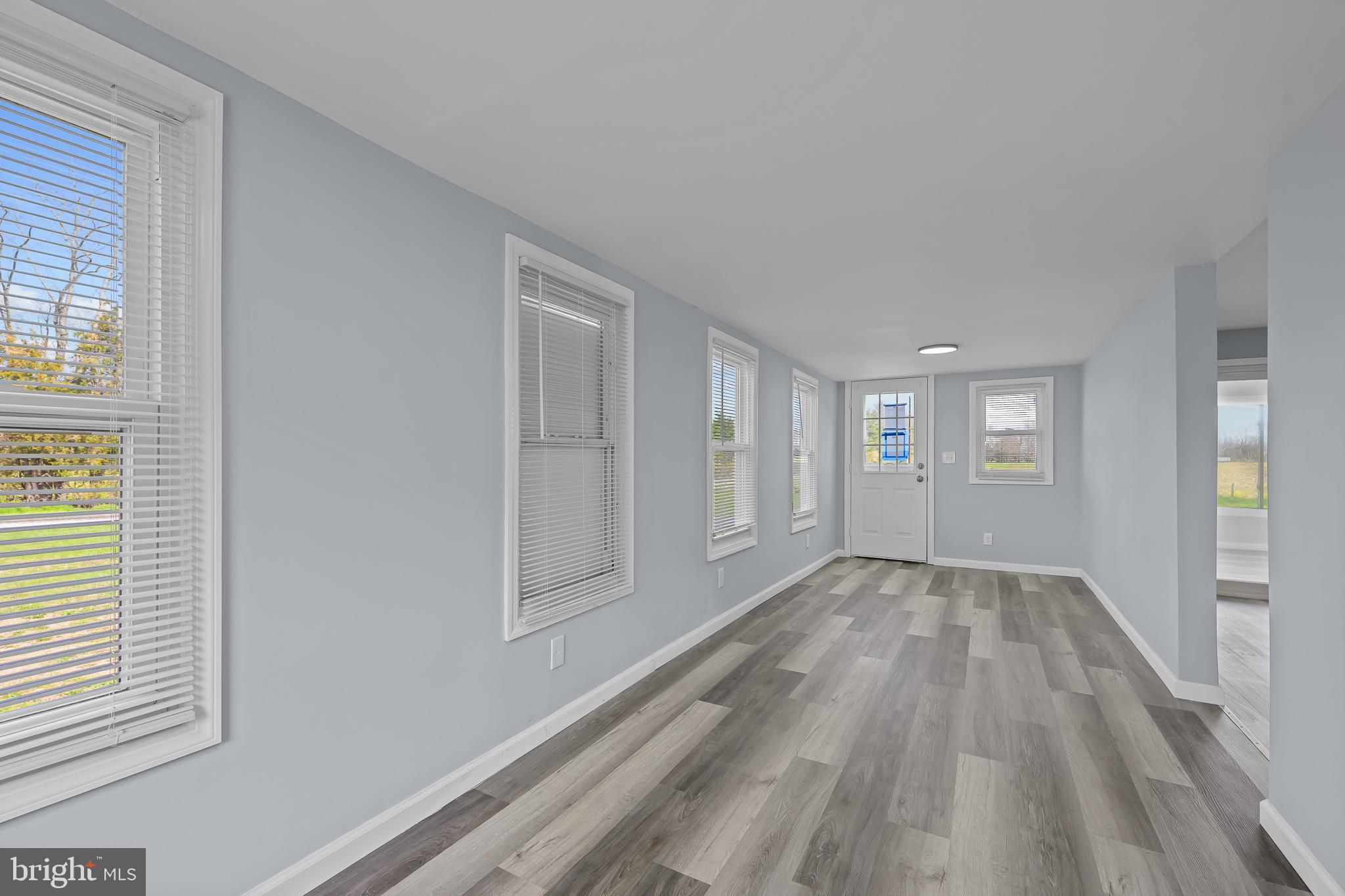 54 East Lake Road Pilesgrove, NJ 08098 - Photo 4 of 28