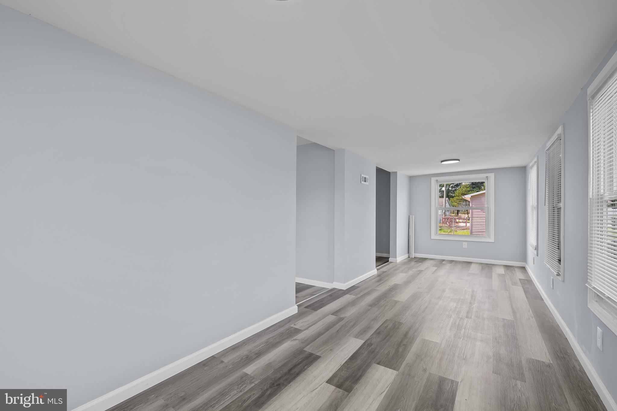 54 East Lake Road Pilesgrove, NJ 08098 - Photo 5 of 28