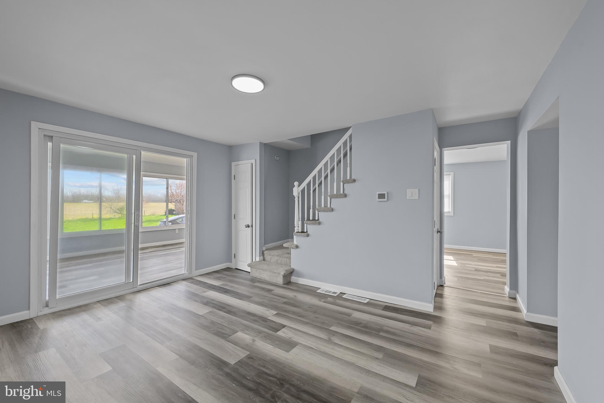 54 East Lake Road Pilesgrove, NJ 08098 - Photo 6 of 28