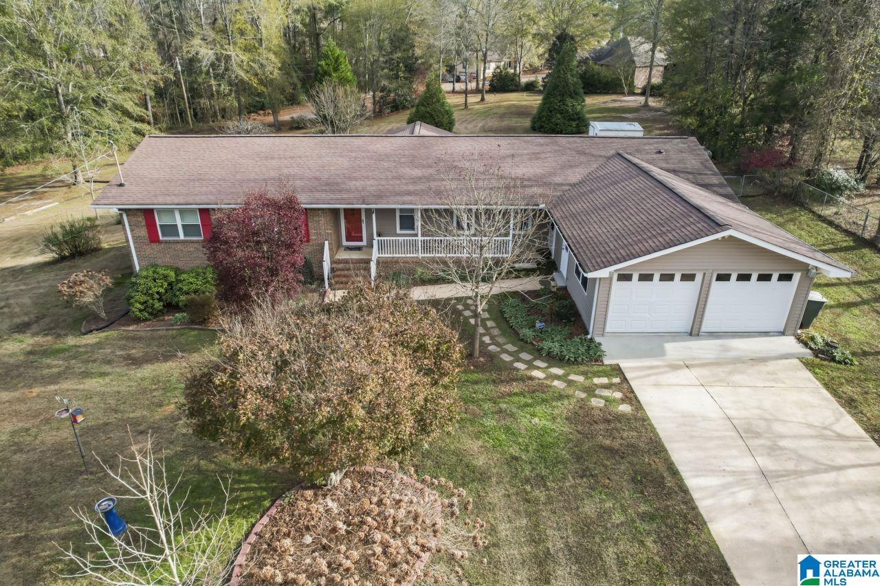 128 Crestview Drive Clanton, AL 35045 - Photo 2 of 54