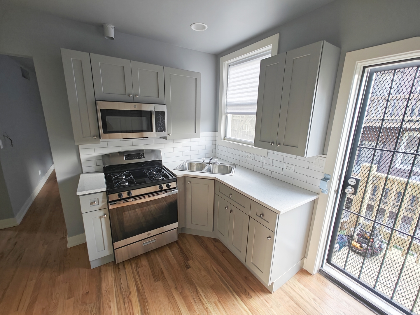 5231 South Michigan Avenue, Unit 2NR Chicago, IL 60615 - Photo 4 of 6