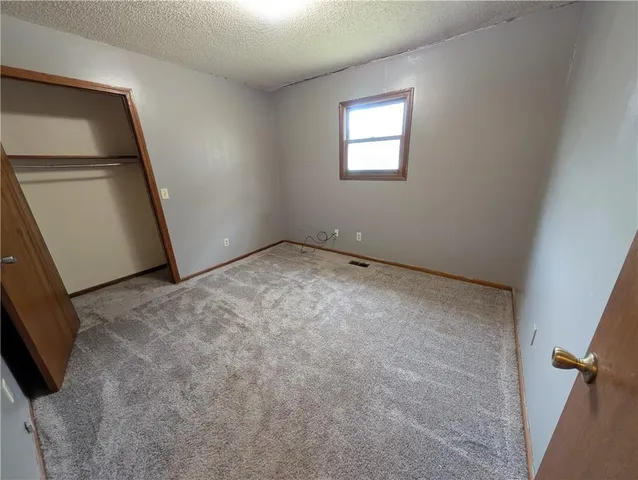 $155,000 | 501 South Buckeye Street, Iola, KS 66749