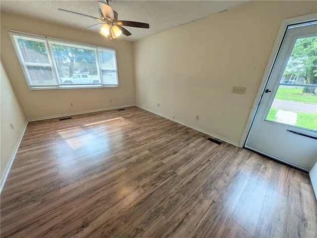 $155,000 | 501 South Buckeye Street, Iola, KS 66749