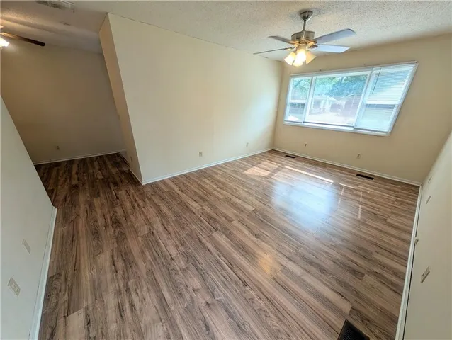 $155,000 | 501 South Buckeye Street, Iola, KS 66749