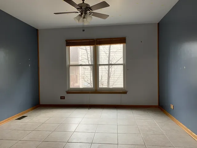 $349,900 | 2472 Fox Drive, Aurora, IL 60506