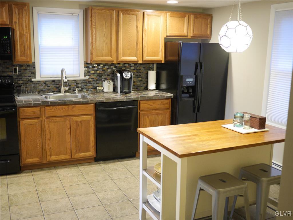235 Butztown Road Bethlehem, PA 18020 - Photo 13 of 32 Gallery Image 13