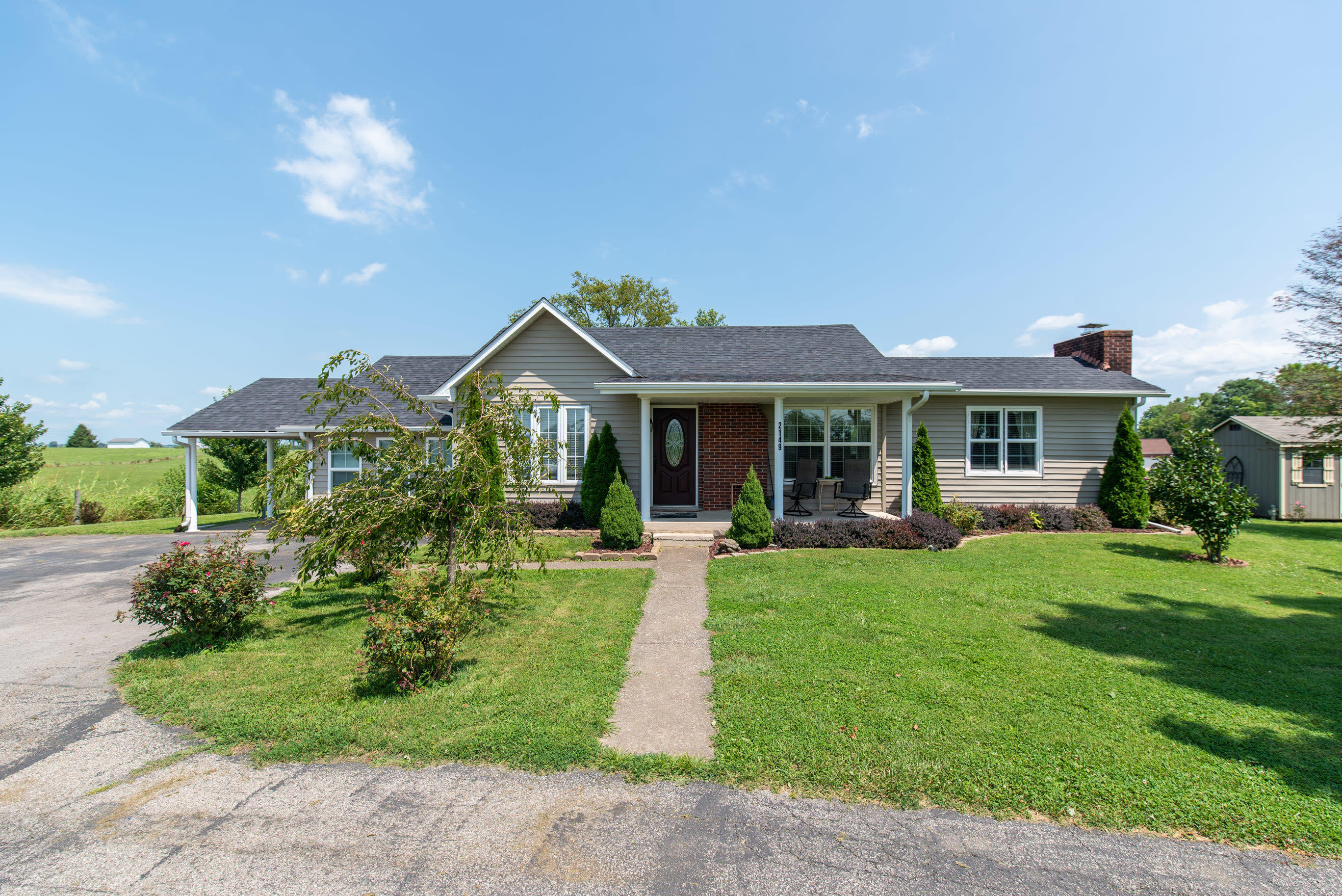 2149 Camargo Road Mount Sterling, KY 40353 - Photo 2 of 37 20210812-2149-Camargo-Rd-davis-realty-00