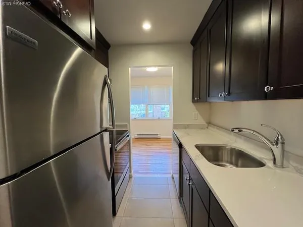 $2,400 | 56 Sintsink Drive East, Unit I, Port Washington, NY 11050