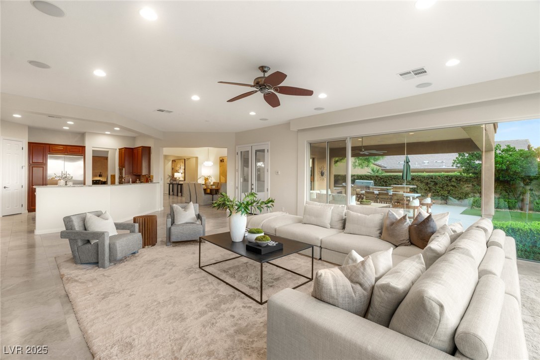 24 Kittansett Loop Henderson, NV 89052 - Photo 18 of 77