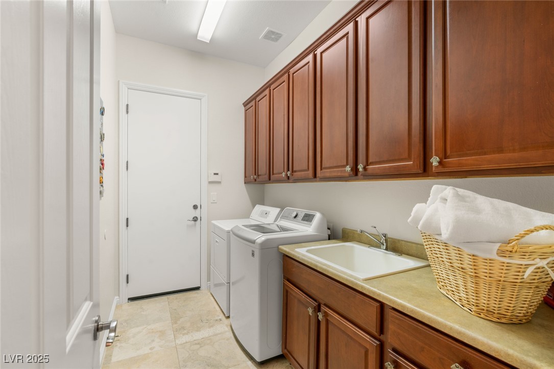 24 Kittansett Loop Henderson, NV 89052 - Photo 39 of 77