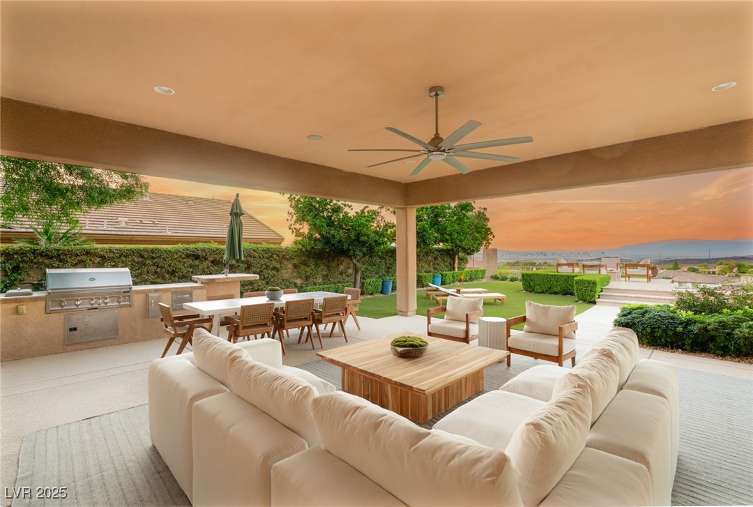 24 Kittansett Loop Henderson, NV 89052 - Photo 41 of 77