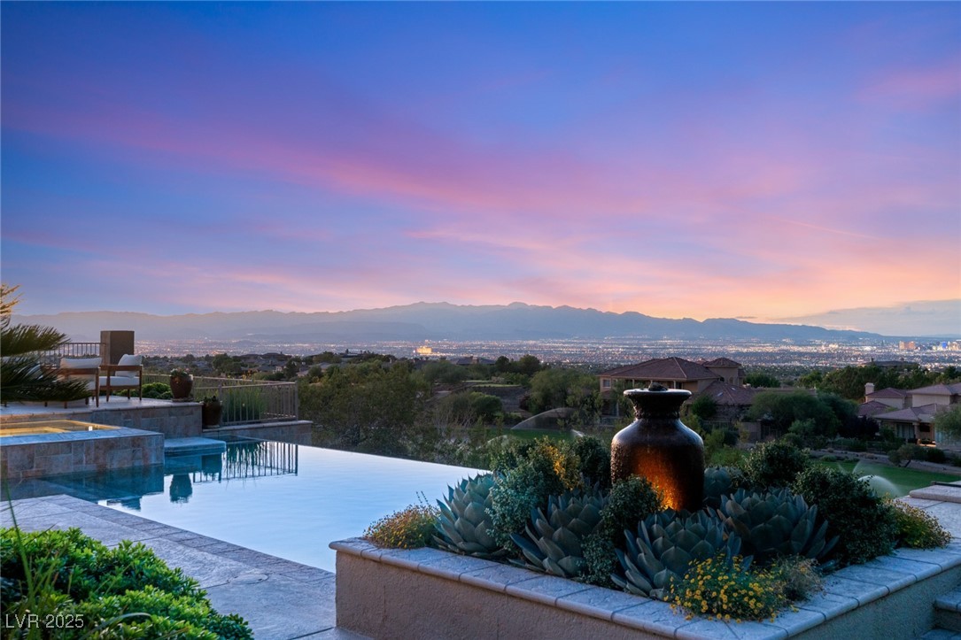 24 Kittansett Loop Henderson, NV 89052 - Photo 62 of 77