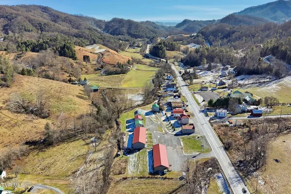 $1,490,000 | 8703 Highway 19E, Unit XVI, Roan Mountain, TN 37687