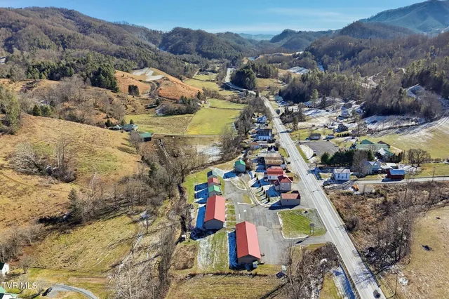 $1,700,000 | 8703 Highway 19E, Unit XVI, Roan Mountain, TN 37687