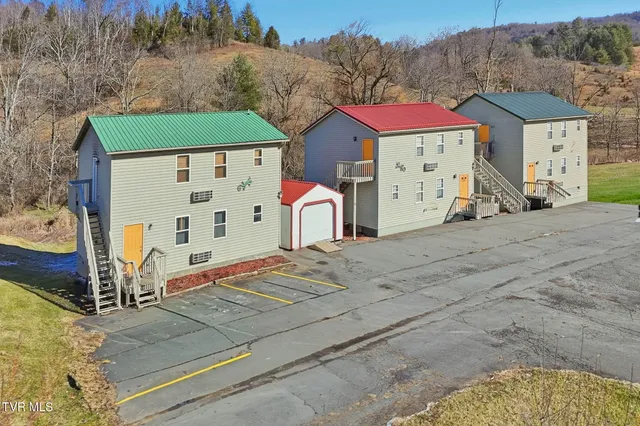 $1,700,000 | 8703 Highway 19E, Unit XVI, Roan Mountain, TN 37687