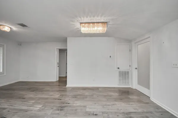 $4,000 | 1505 Chippendale Road, Houston, TX 77018