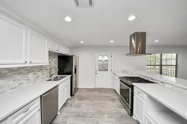 $4,000 | 1505 Chippendale Road, Houston, TX 77018