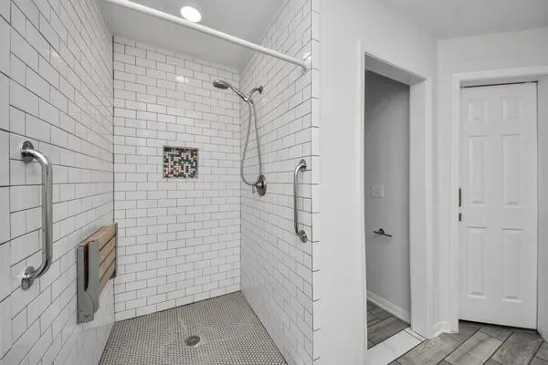 $4,000 | 1505 Chippendale Road, Houston, TX 77018