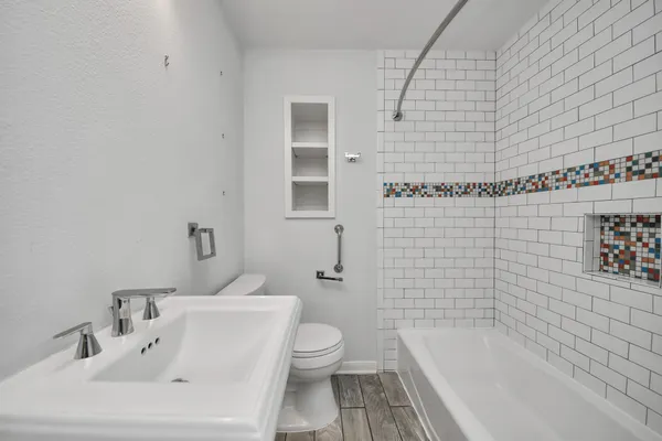 $4,000 | 1505 Chippendale Road, Houston, TX 77018