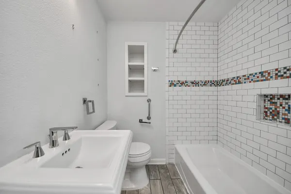 $4,000 | 1505 Chippendale Road, Houston, TX 77018