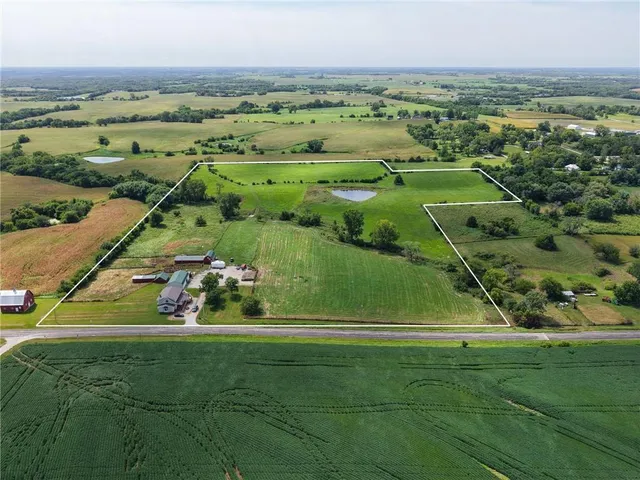 $579,900 | 809 Locust Street, Ridgeway, MO 64481