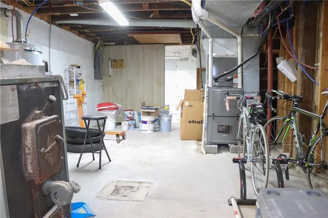 $579,900 | 809 Locust Street, Ridgeway, MO 64481