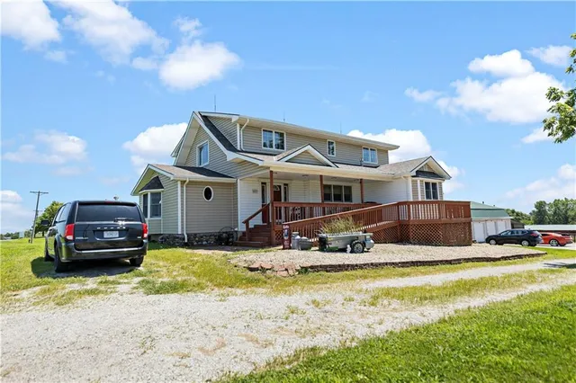 $579,900 | 809 Locust Street, Ridgeway, MO 64481