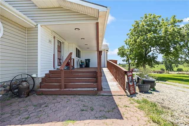 $579,900 | 809 Locust Street, Ridgeway, MO 64481