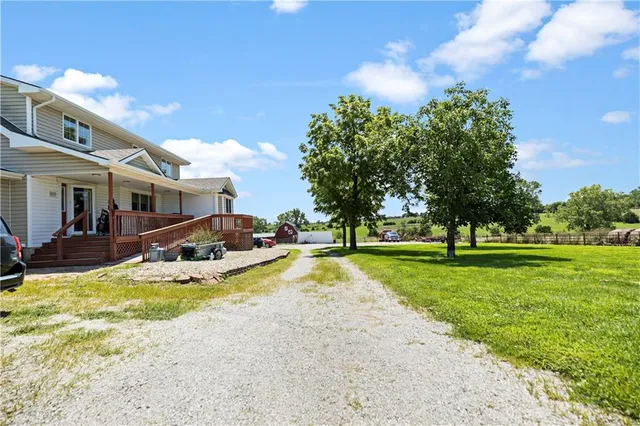 $579,900 | 809 Locust Street, Ridgeway, MO 64481